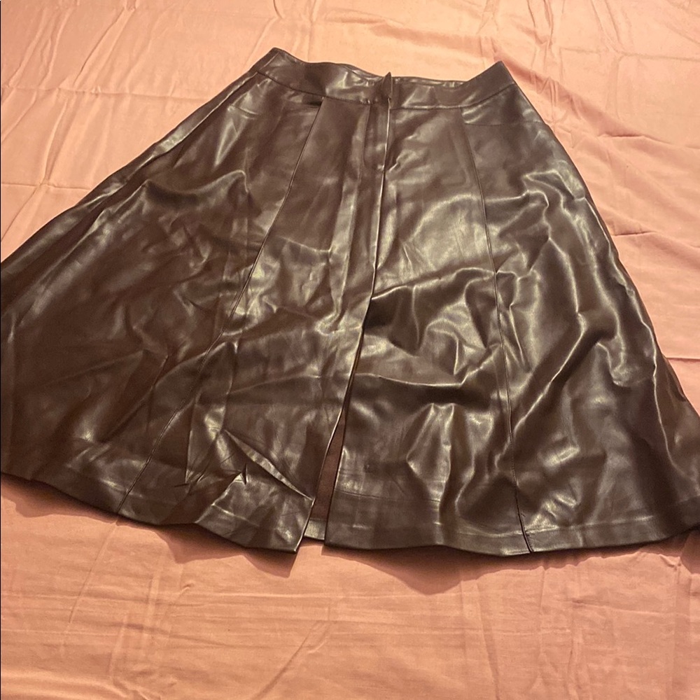 TAHARI Brown Faux Leather Flare Midi Skirt
